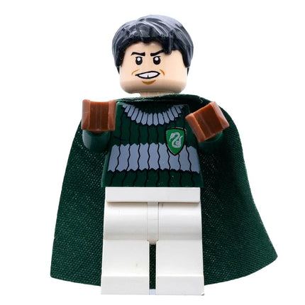 LEGO Minifigure - Marcus Flint - Dark Green and White Quidditch Uniform (2010) [HARRY POTTER]
